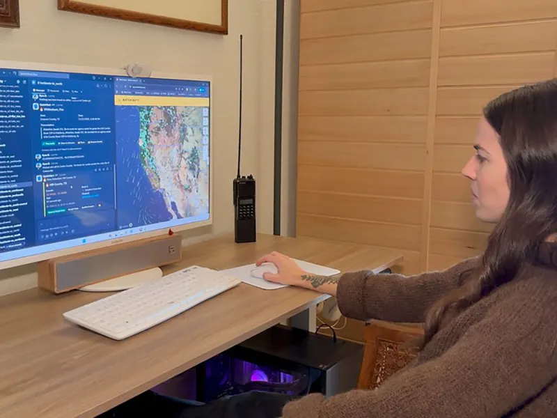 When wildfire strikes, Watch Duty aims to give Oregonians information before it's too late