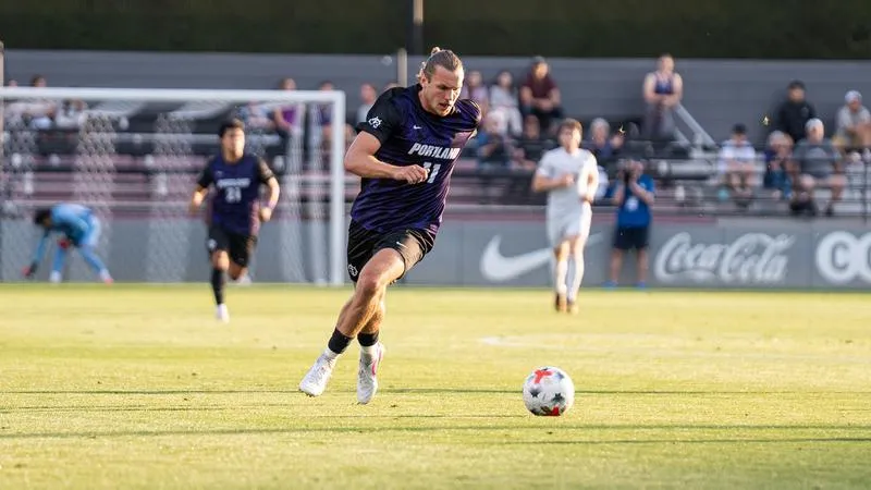 Men's Soccer Ranked Third in Latest United Soccer Coaches Poll