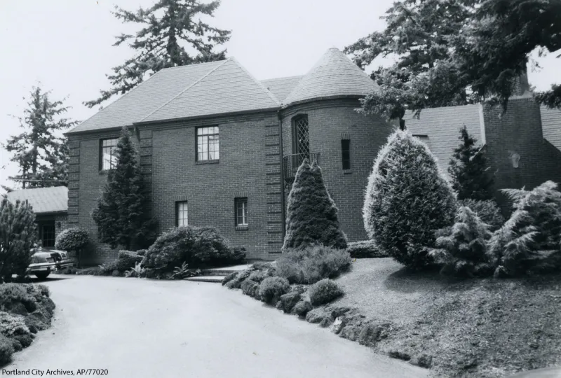 4422 SW Fairview Blvd, 1981