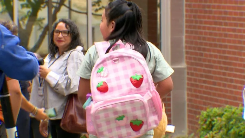 Rosa Parks Elementary students kick off new year as PPS stares down more cuts