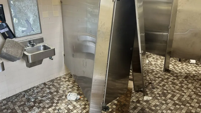 Extensive vandalism forces closure of restrooms at 6 Oregon state parks in Lincoln County