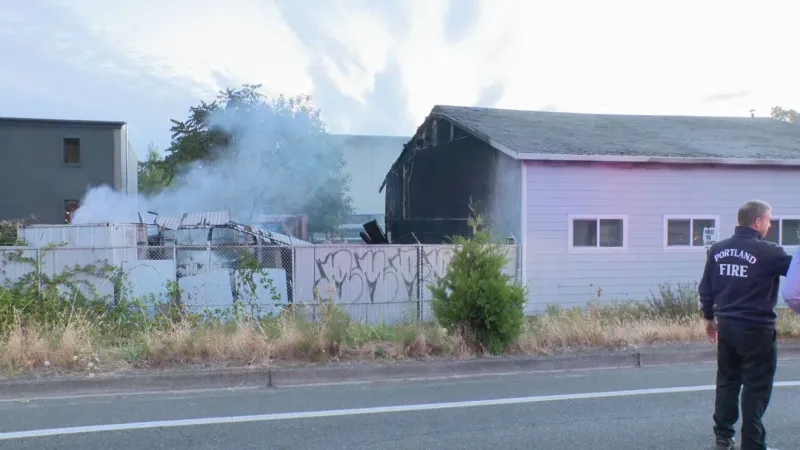 Two-alarm fire burns in Northwest Portland; smoke visible from downtown