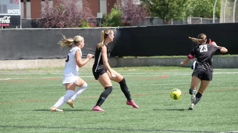 Harding's Late Goal Secures Victory Over Saints