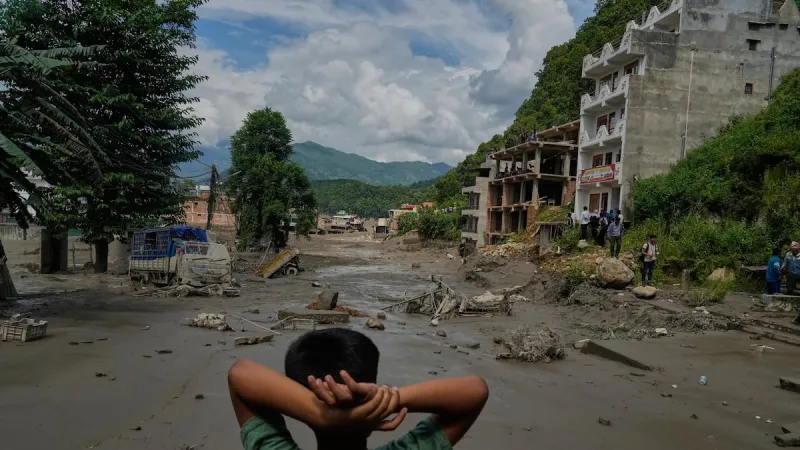 Catastrophic floods kill over 390 in Nepal and Tibet, with more than 1,400 missing
