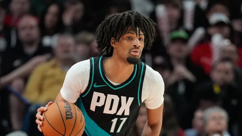 Trail Blazers' Sharpe out at least 6 months after knee surgery