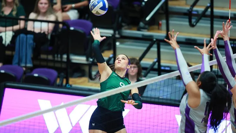 Vikings Open Season with Five-Set Loss to Cross-Town Rival Pilots