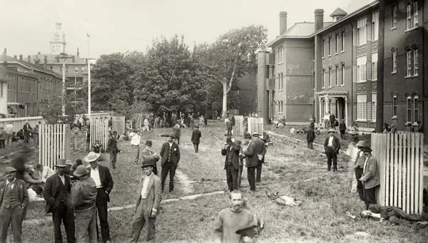 Oregon Emptied Its Mental Hospitals but Never Fully Built the Safety Net It Promised