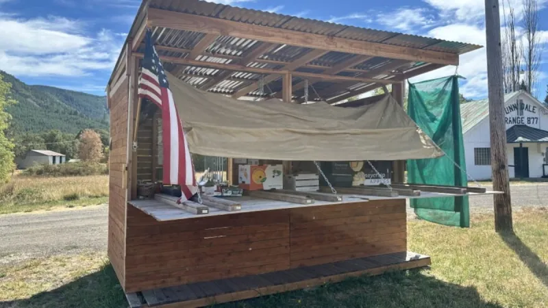 Drain farmstand hopes to provide fresh option in 'food desert'