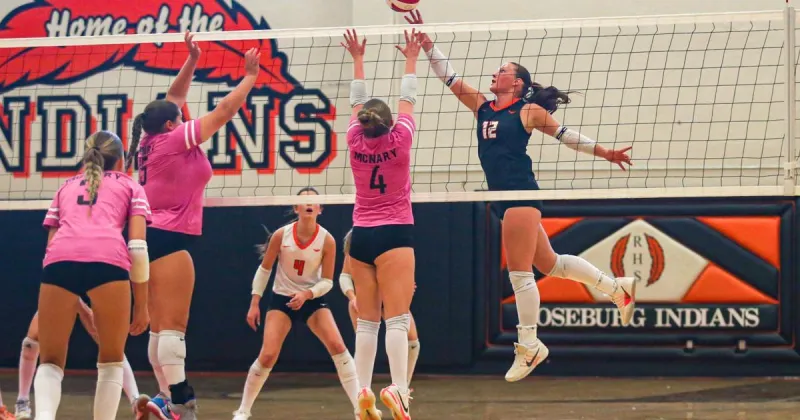 Prep Volleyball: Roseburg sweeps McNary to open season at home