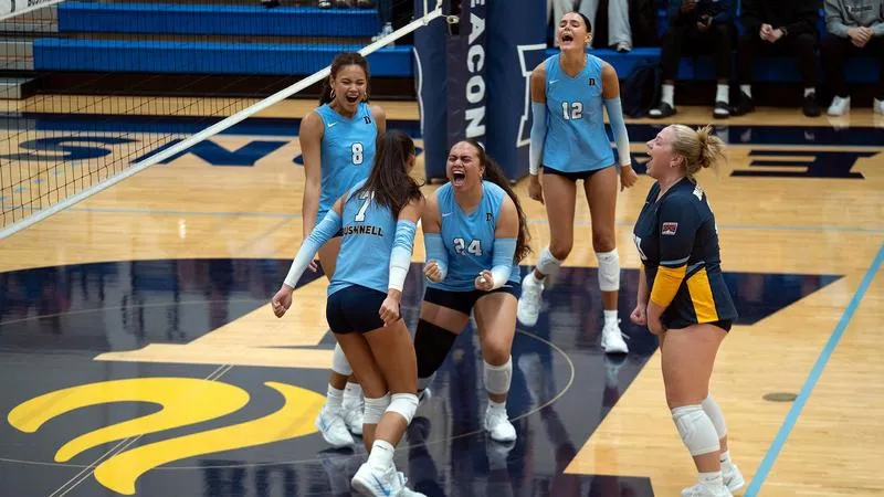 History Repeats as Beacons Sweep No. 4 Corban