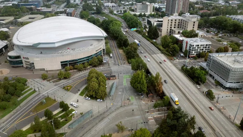Portland City Council considers naming Albina Vision Trust as developer of land near Moda Center