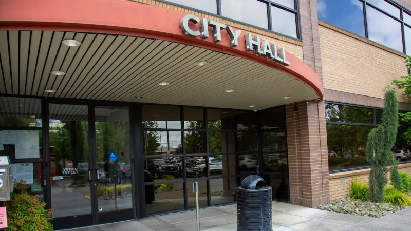 Fired Battle Ground city manager warns city of possible lawsuit