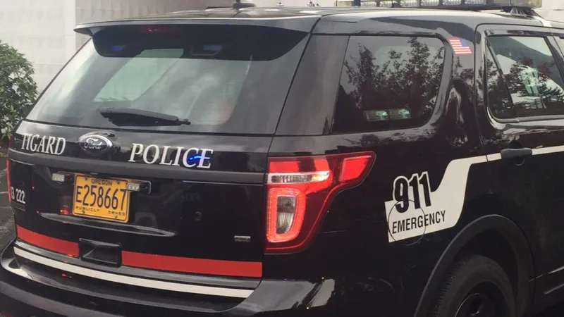 Bomb threat prompts brief evacuation of Walmart in Tigard