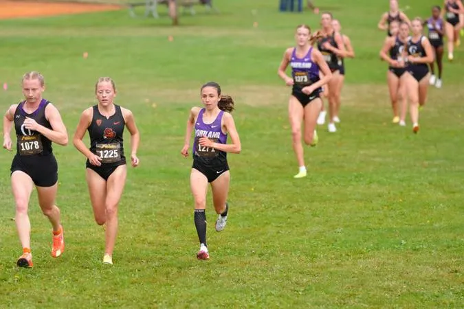 Women's Cross Country Takes Third at Linfield