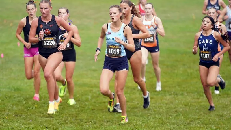 Women's Cross Takes 10th at Linfield Harrier Classic