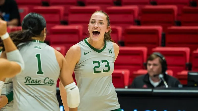 Offense Breaks Out for Vikings in 3-0 Sweep of Murray State