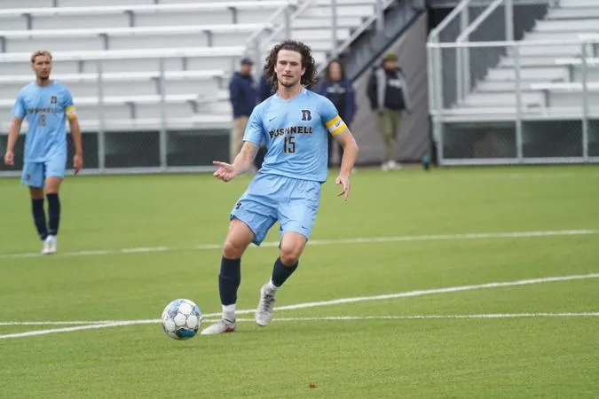 Beacons Shutout Pioneers to Remain Undefeated