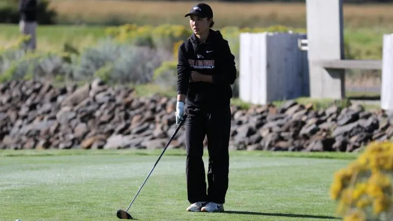 Raider golf teams start season at Oregon Tech Fall Invite
