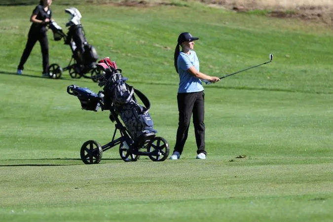 Bushnell Golfers in Fifth at Running Y