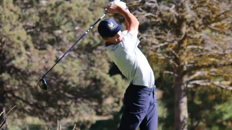 Hustlin' Owls Open Golf Season With 4th-Place Finish