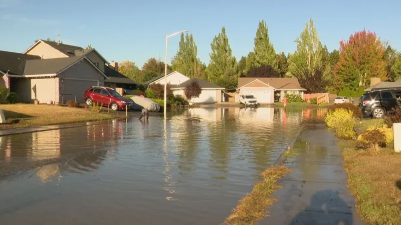 Molalla issues boil-water notice after early Wednesday water main break