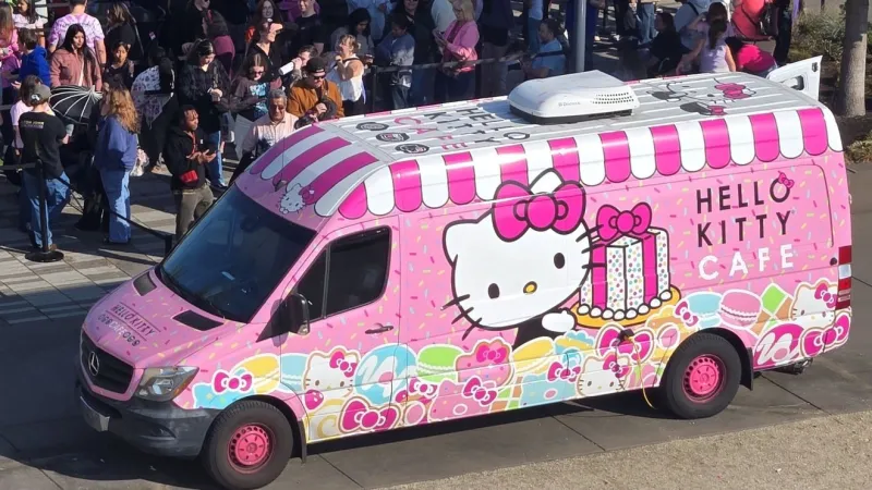 Hello Kitty Cafe Truck returns to Valley River Center in Eugene on Sept. 12