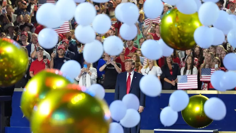 Empty seats, socialism and Trump dominate the Republican midterm convention