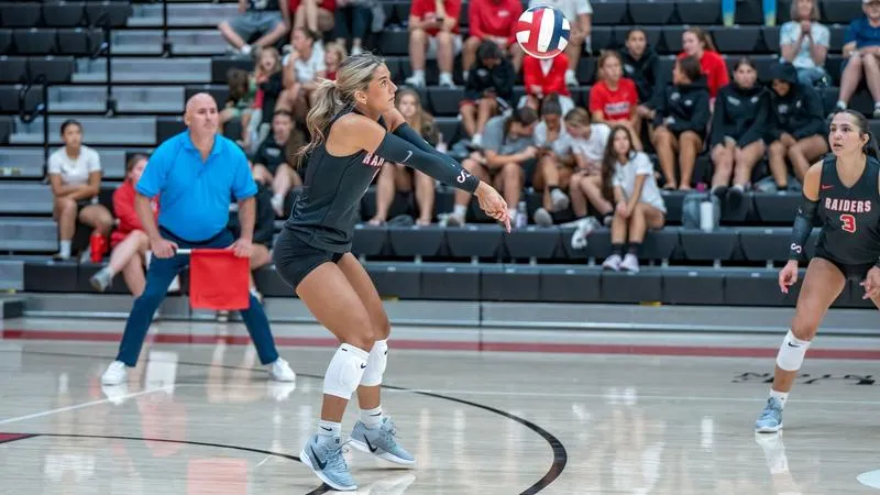 No. 9 Yotes nip Raiders in tiebreaker