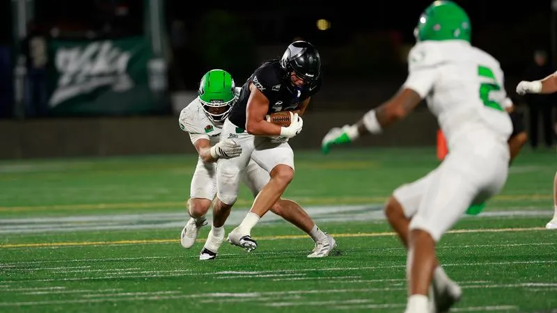 Vikings Can't Slow Down North Dakota Offense in 47-23 Loss to Fighting Hawks