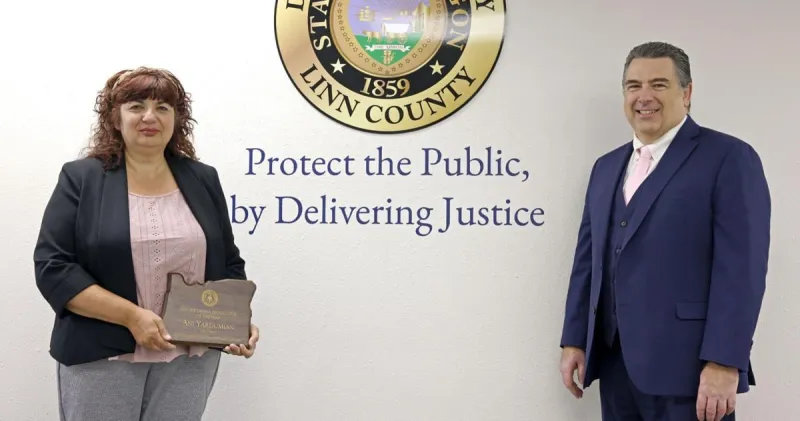 Linn County deputy DA honored for sex crime prosecutions