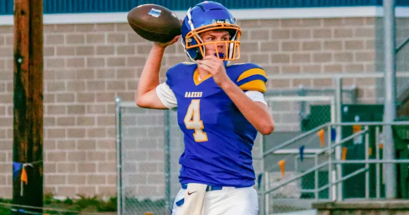 Prep Football: Oakland pummels St. Mary's, Medford in 46-26 victory