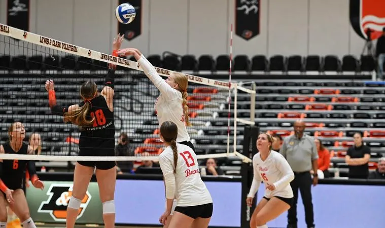 Boxers start conference play with 3-0 loss at Lewis & Clark