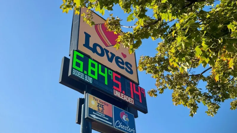 Record diesel prices squeeze truckers, could raise costs for Northwest consumers