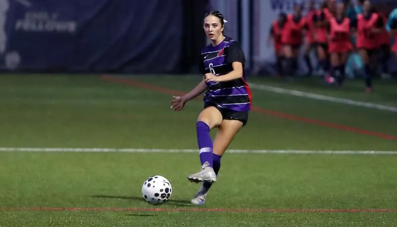 'Cats slowed by Pirates in road trip finale
