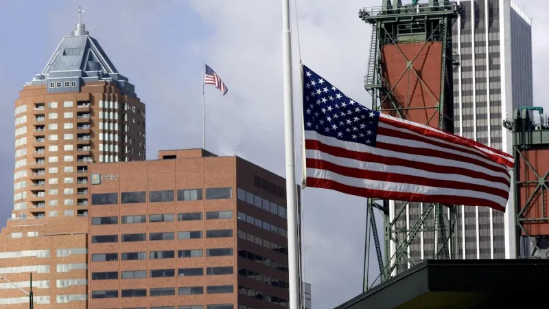 Oregon flags to fly at half-staff to honor fallen firefighter