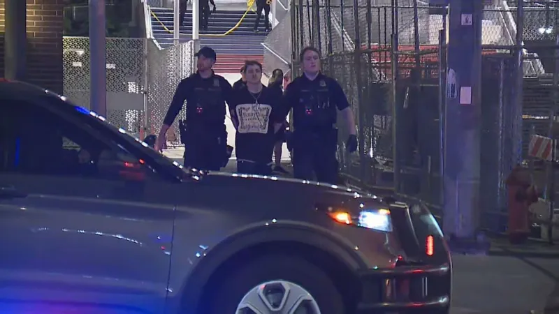 2 detained at Hollywood Transit Center in Northeast Portland