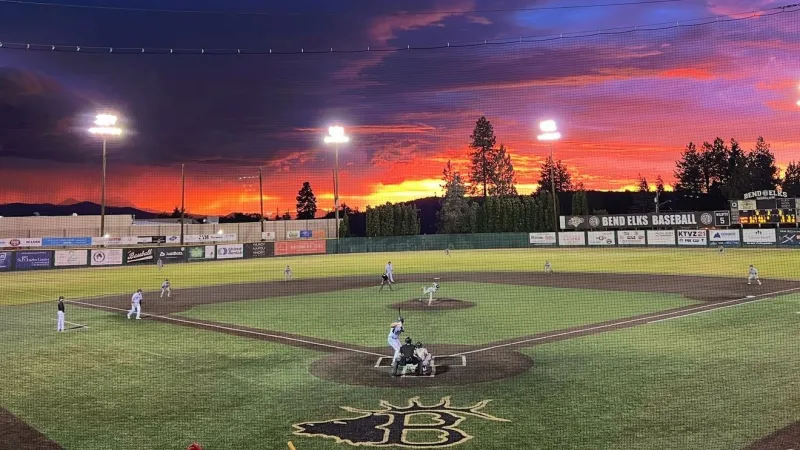 Oregon and Washington meet on the diamond in Bend on Oct. 3