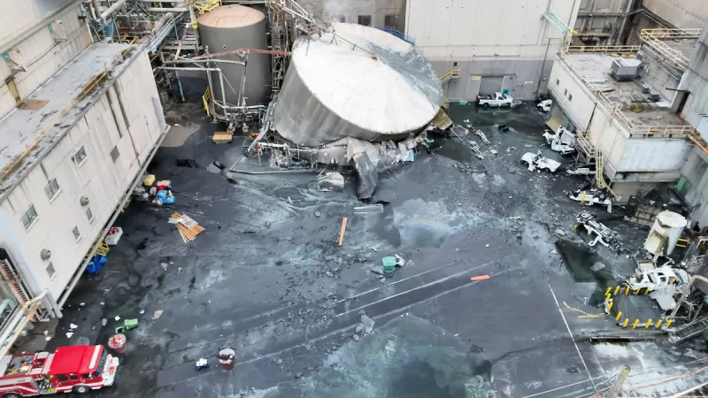 Washington lawmaker proposes paper mill tank regulation after deadly Longview disaster