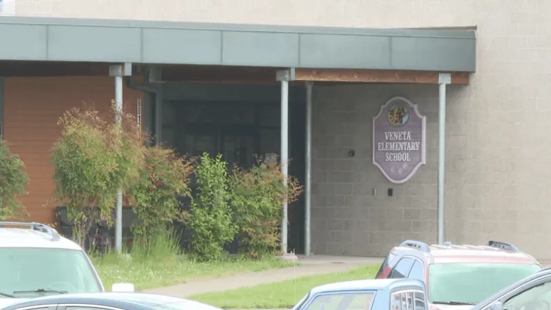 Fern Ridge board approves split-grade reconfiguration for Veneta and Elmira elementaries