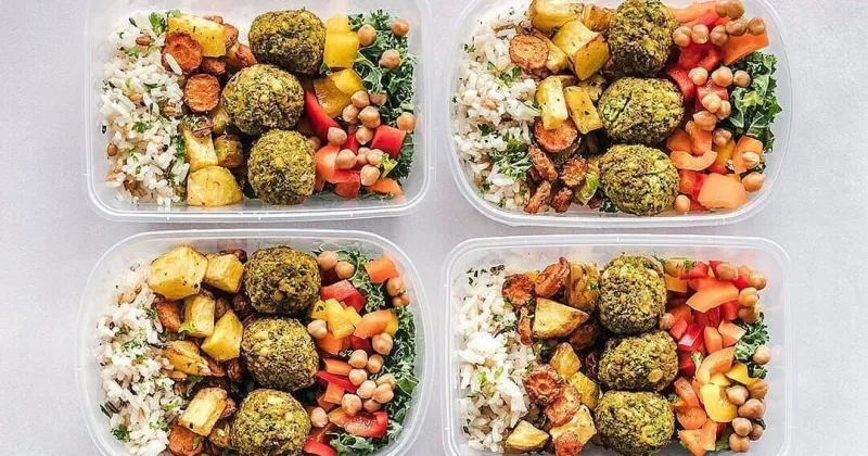 When healthy eating meets a busy schedule: The search for nutrition that fits real life