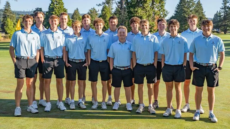 Meet the Beacons - Men's Golf