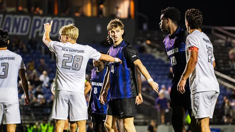 Men's Soccer Closes out Doubleheader With WCC Opener Against LMU