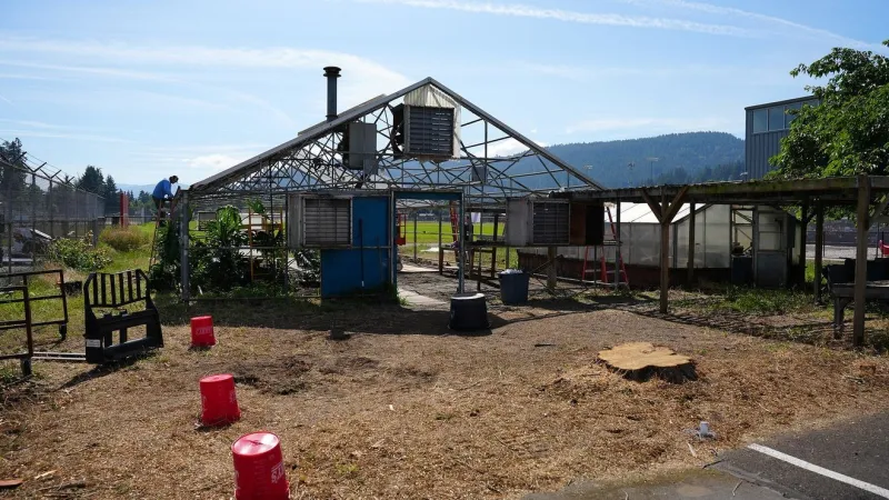 Thurston High School greenhouse renovation adds ventilation, ADA walkway and gated fence