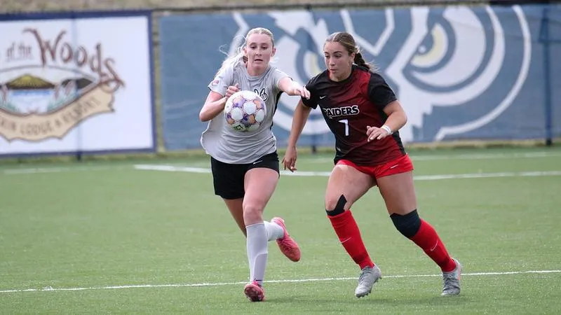 Second Half Goals Lift Southern Past Lady Owls, 2-0