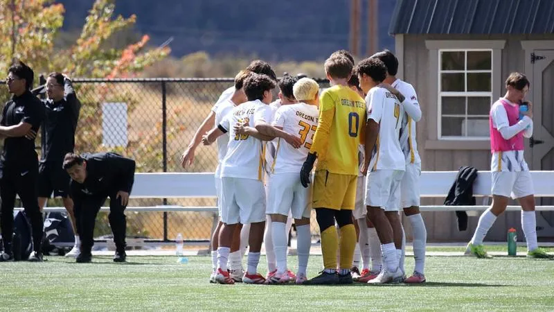 SOU Snaps Tech's Unbeaten Streak as Owls Fall, 2-0