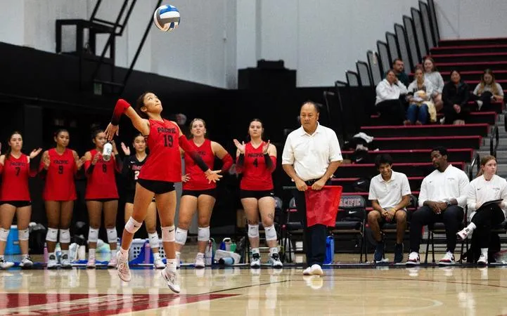 Boxers win first NWC set in 3-1 loss to Whitman