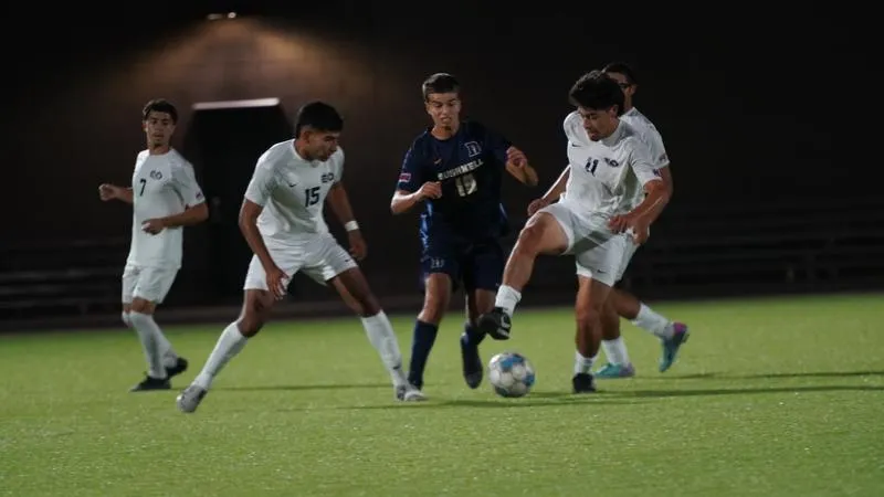 Mountaineers Battle Bushnell to Scoreless Draw