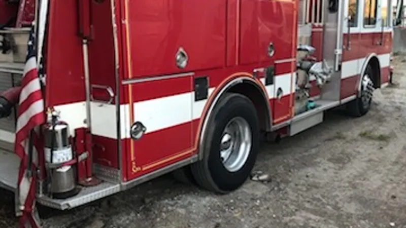 Multiple Rvs catch fire at storage facility in Dallesport