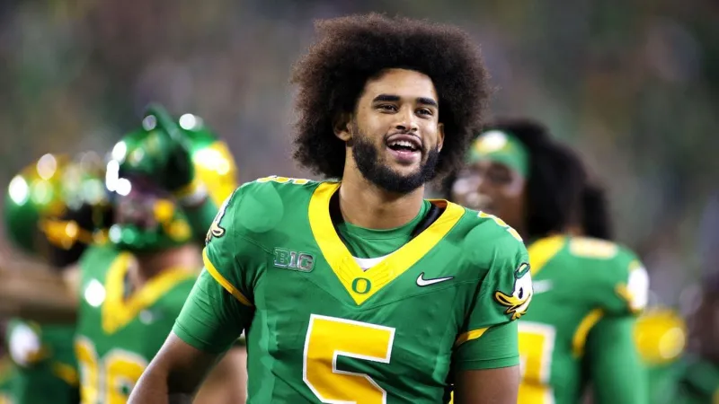 Dante Moore posts update after injury sustained in game against USC