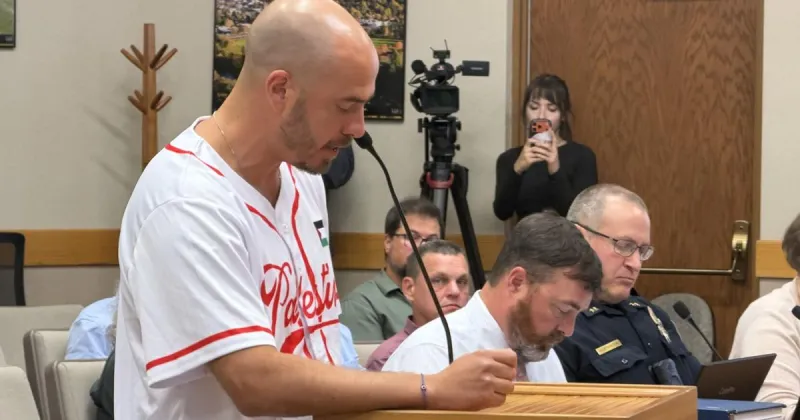 Roseburg City Council postpones Flock camera discussion amid citizen calls for action